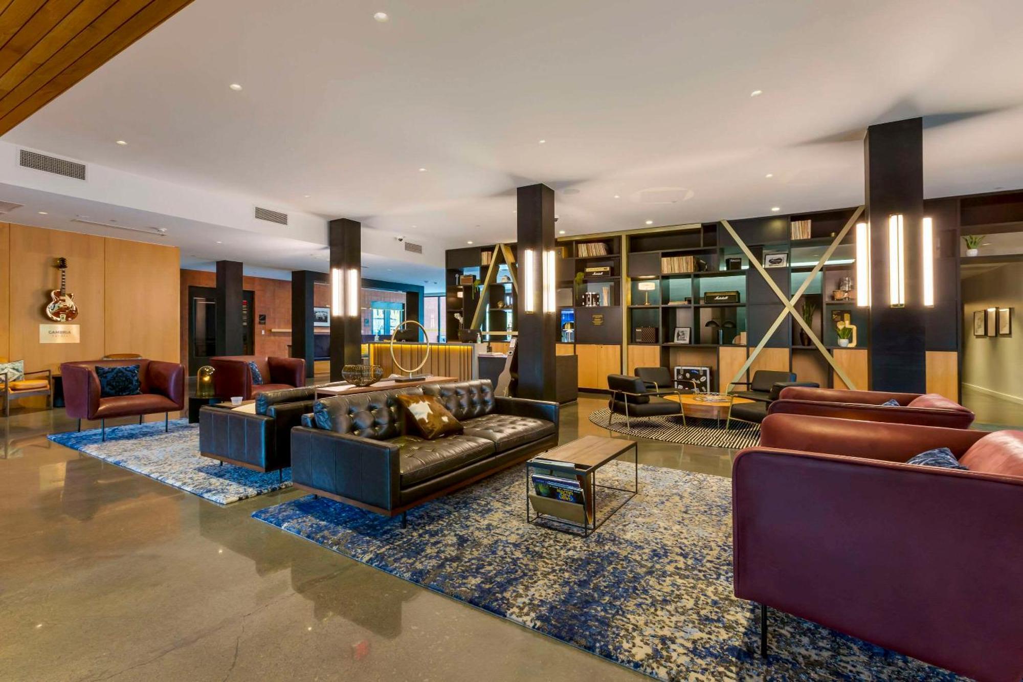 Cambria Hotel Austin Airport Exterior foto